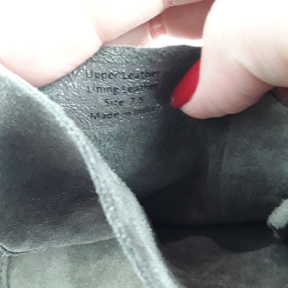🆕 Rebels | NWT Gray Suede Booties Boots - Picture 6 of 7